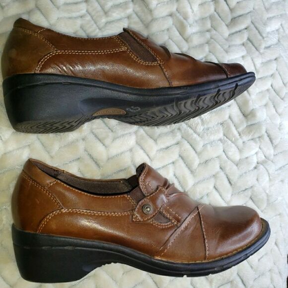 Earth by Earth Origins Round toe slip- ons, Size 8.5, - Picture 1 of 6